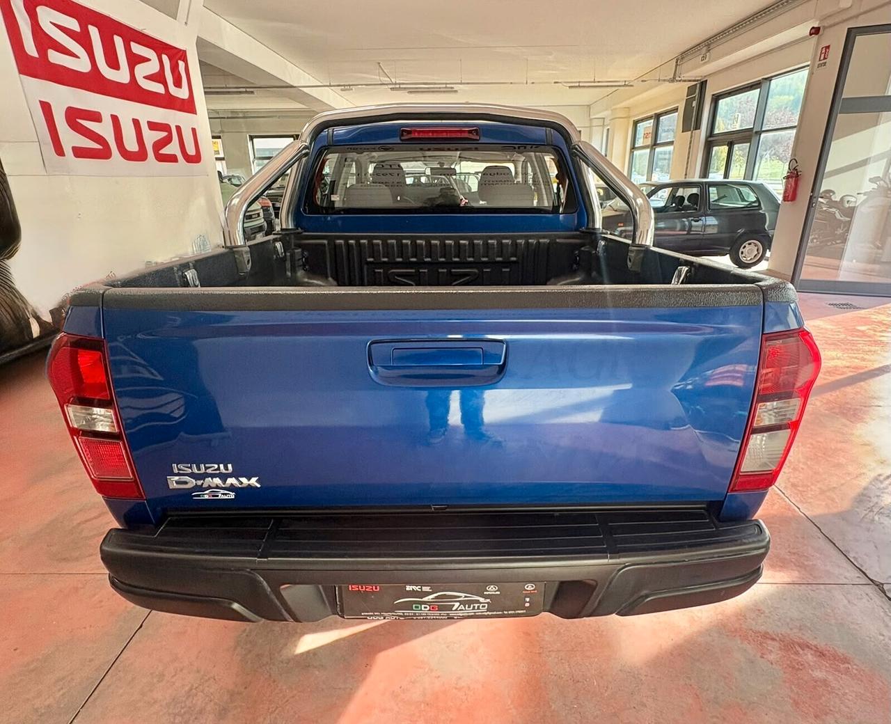 ISUXU D-MAX 4X4 DOPPIA CABINA POSTI 5 Diesel 1.9 CV 163 Km 104.199 garanzia 12 mesi