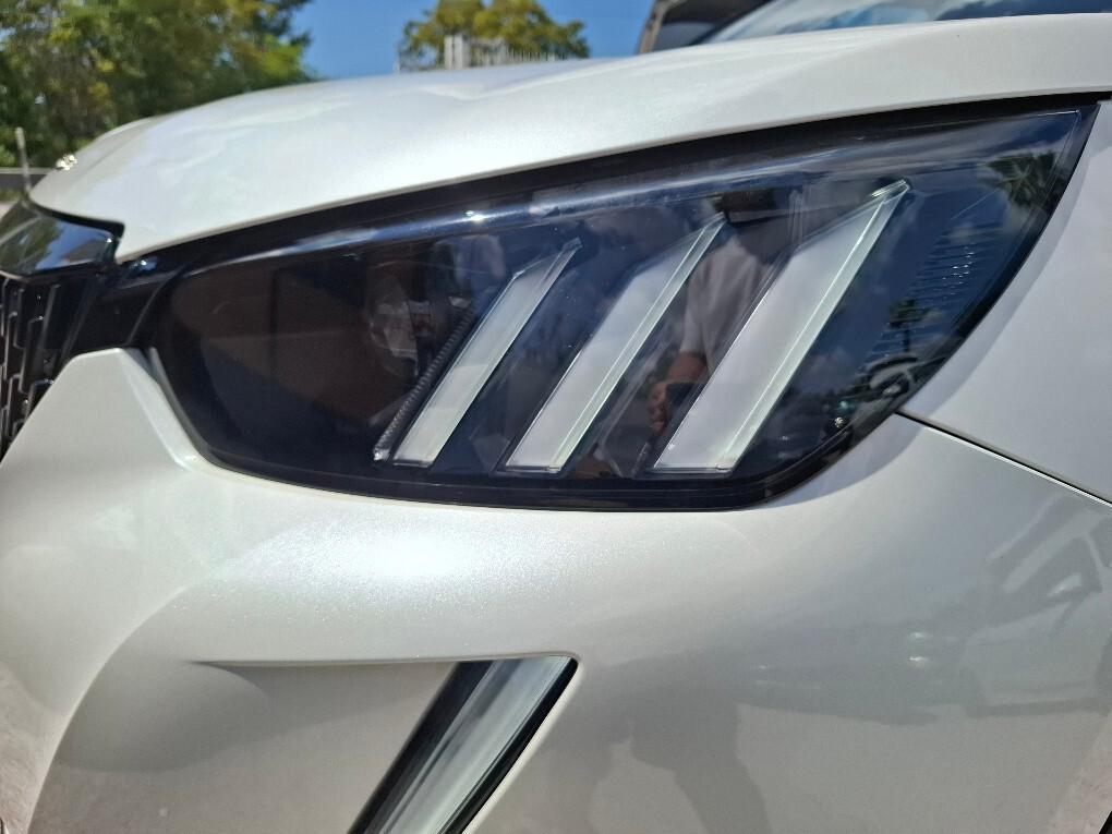 Peugeot 2008 1.2 PureTech 130 S&S EAT8 GT