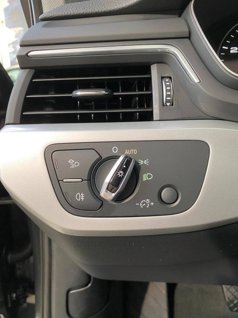 Audi A4 Allroad 2.0 TDI Business 163cv s-tronic - 18" - Navi - Pack Luci