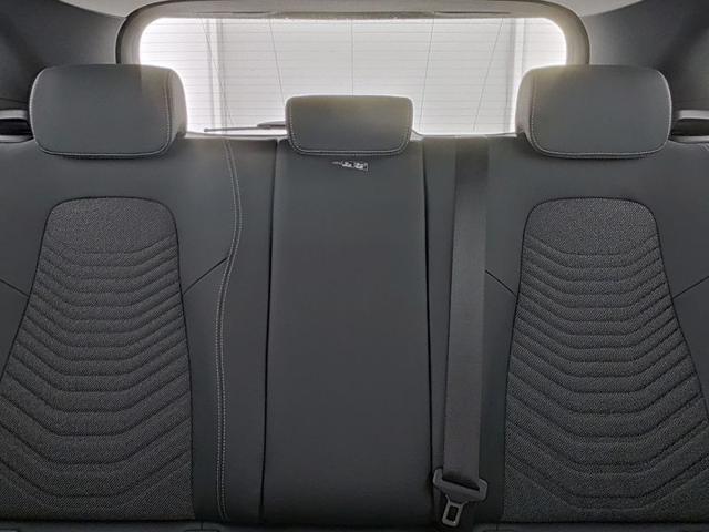 MERCEDES-BENZ GLA 180 Automatic Progressive Advanced