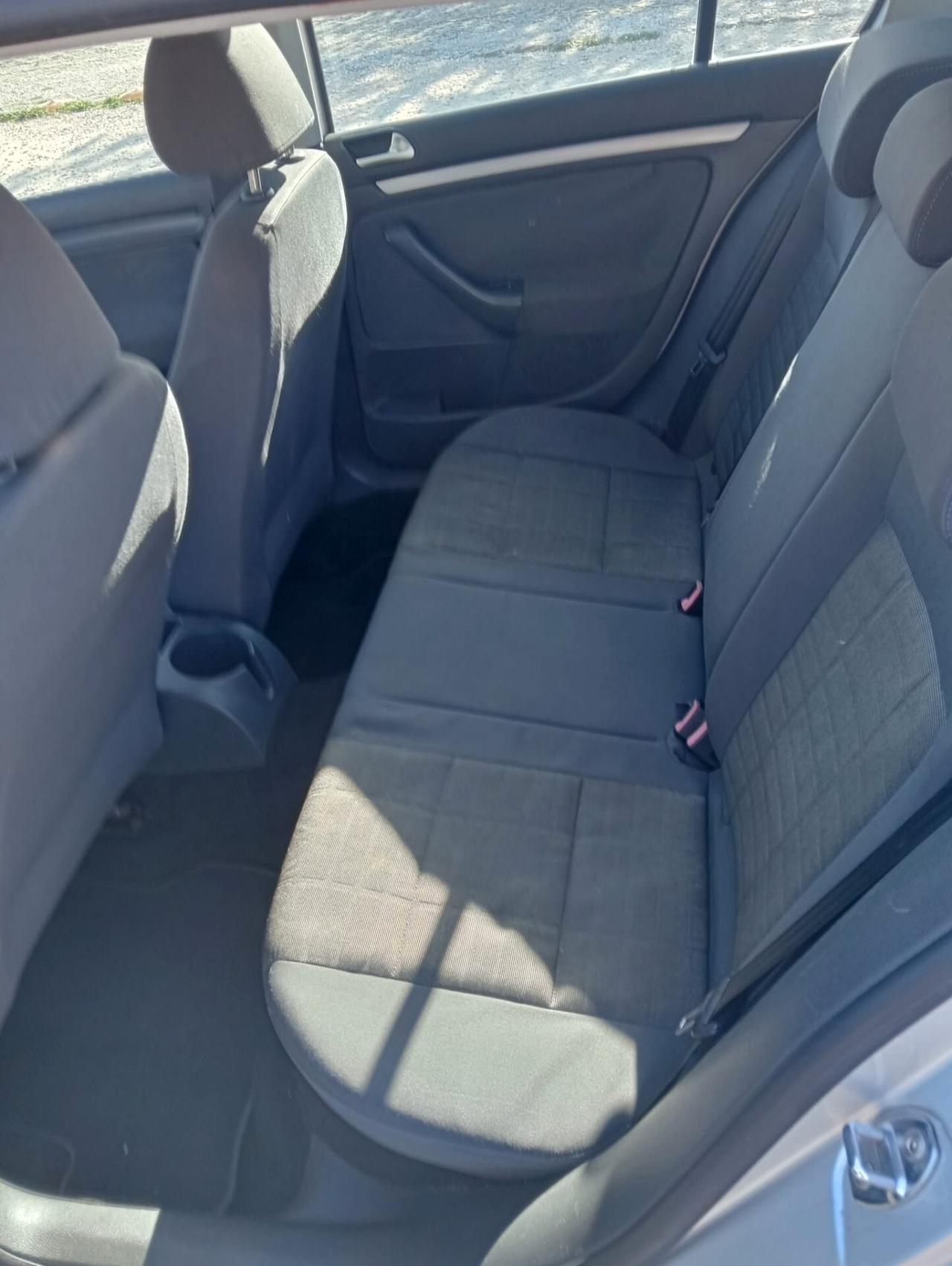 Volkswagen Golf 1.6 5p. Comfortline