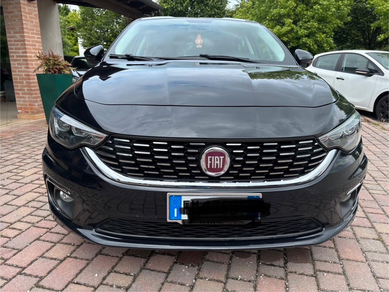 Fiat Tipo 1.6 Mjt S&S 5 porte S-Design