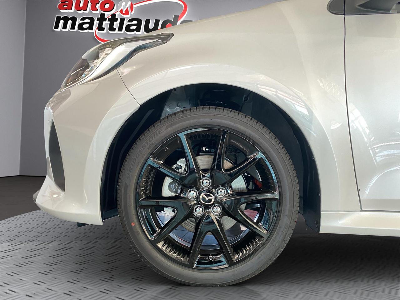 Mazda 2 1.5 vvt full hybrid electric Homura e-cvt