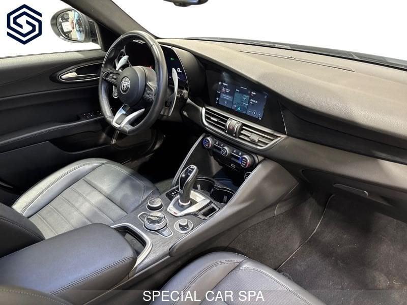 Alfa Romeo Giulia 2.2 t Competizione 160cv auto