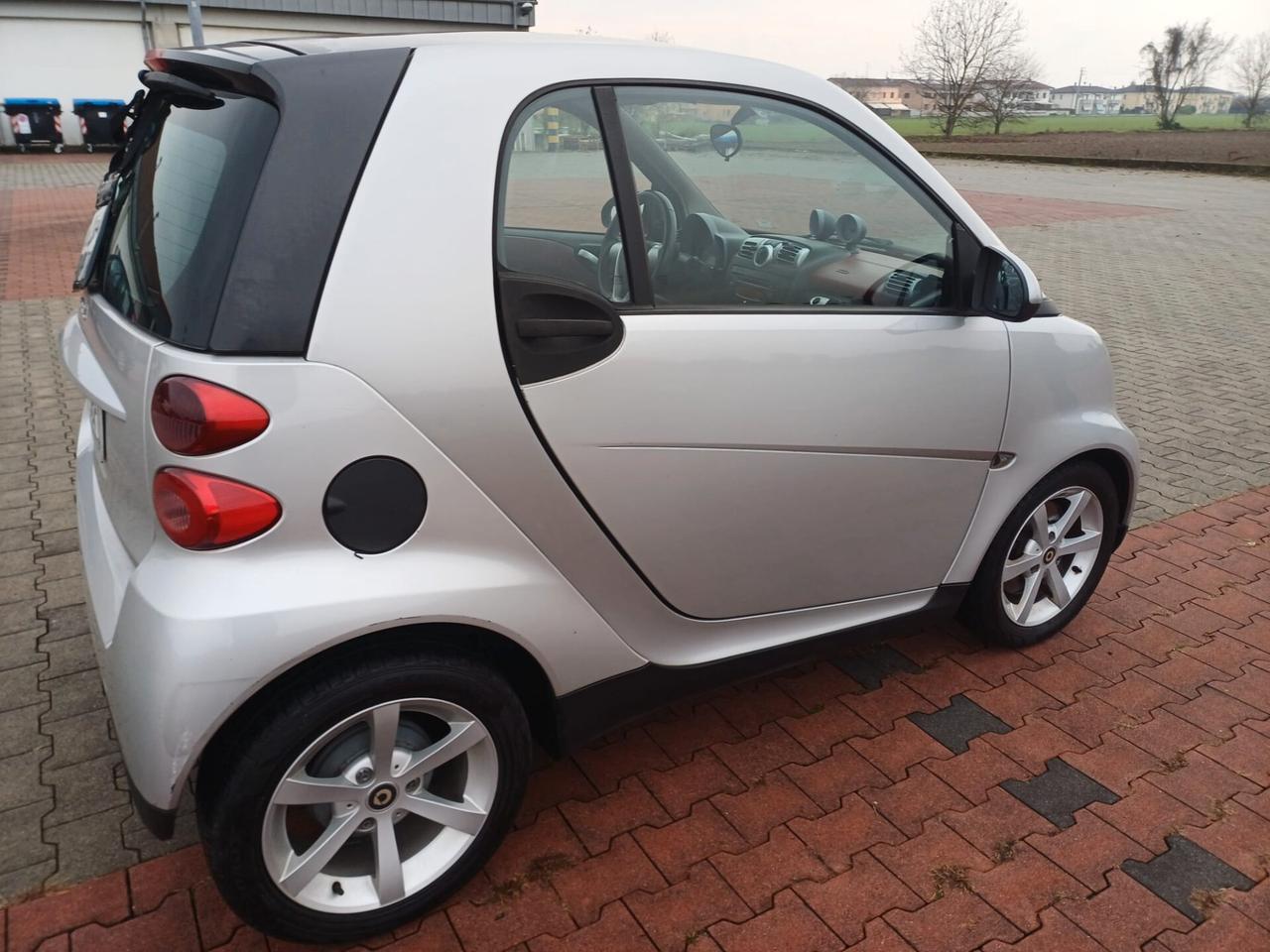 Smart ForTwo 1000 52 kW coupe limited two