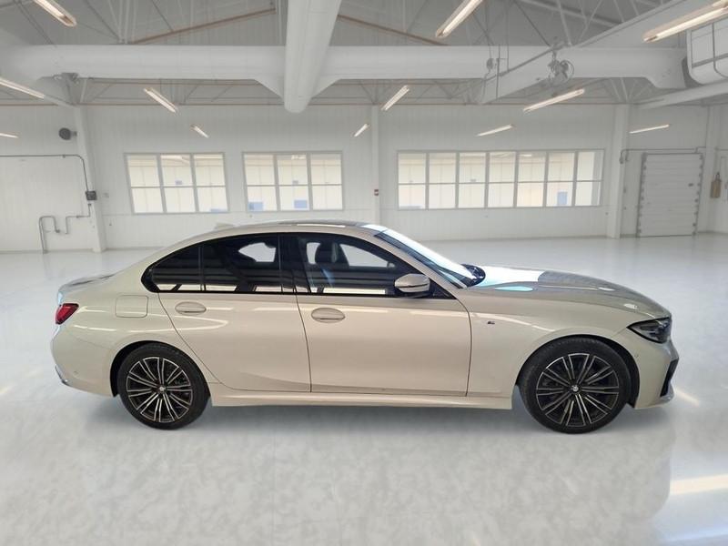 BMW 320 MSPORT AUTO 4 PORTE BERLINA