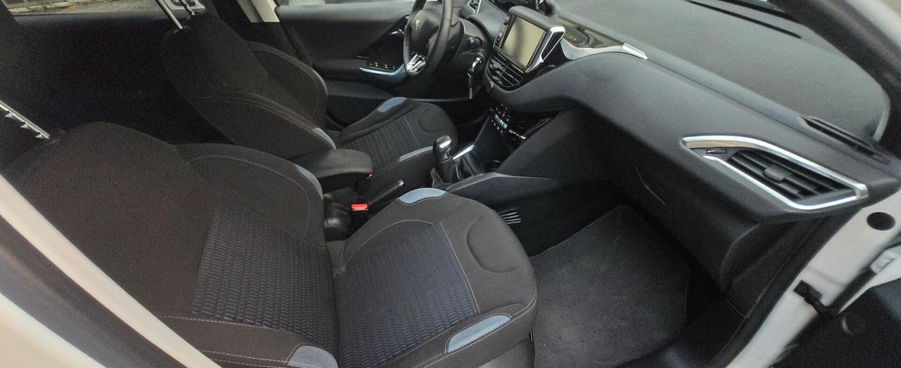 Peugeot 208 1.4 HDi 68 CV 5 porte Allure