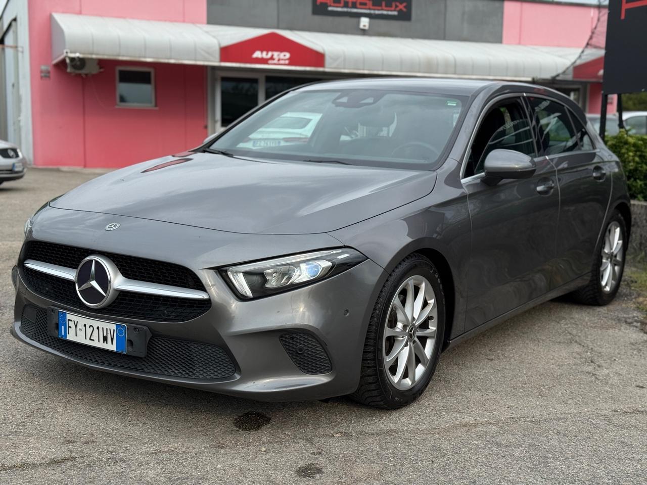 Mercedes-benz A 180BENZINA Automatic Premium NEOPATENTATI