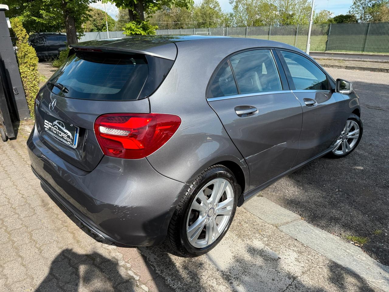 Mercedes-benz A 180 A 180 d Premium