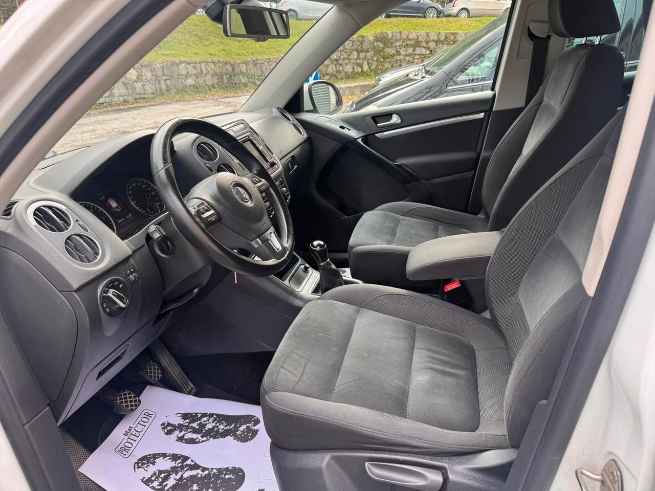 Volkswagen Tiguan 2.0 TDI 110 CV Sport & Style BlueMotion Technology E6