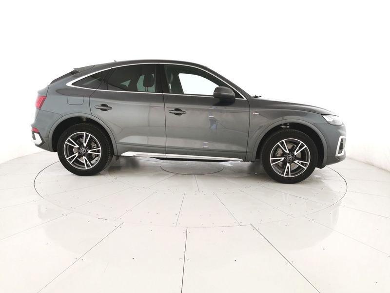 Audi Q5 Sportback 40 2.0 tdi mhev 12V S line quattro s-tronic