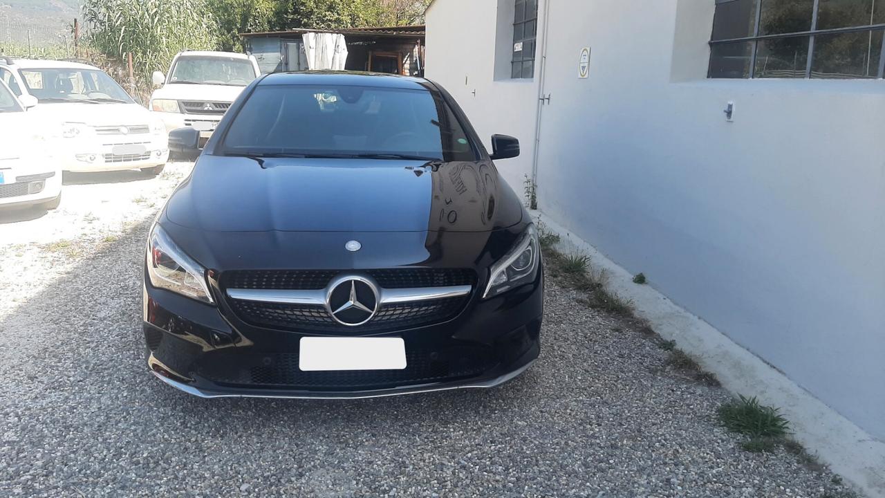 Mercedes-benz CLA 180 d Premium