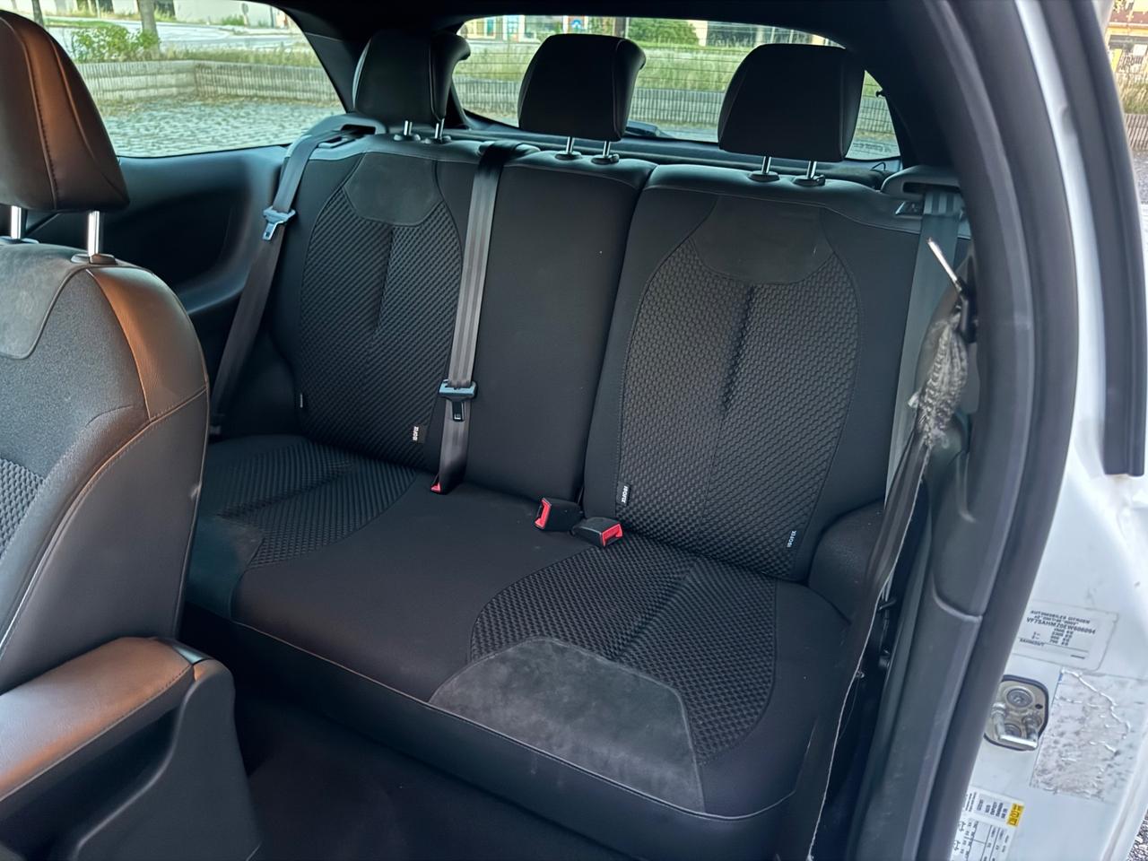 Citroen DS3 3 1.2 VTi 82cv Neopatentati