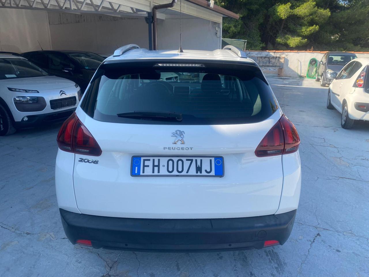 Peugeot 2008 BlueHDi 100 GT Line