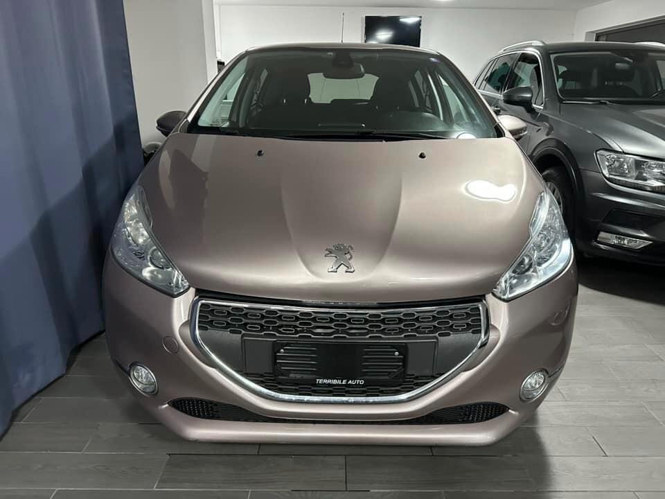 Peugeot 208 1.6 e-HDi 92 CV Stop&Start 5 porte Allure