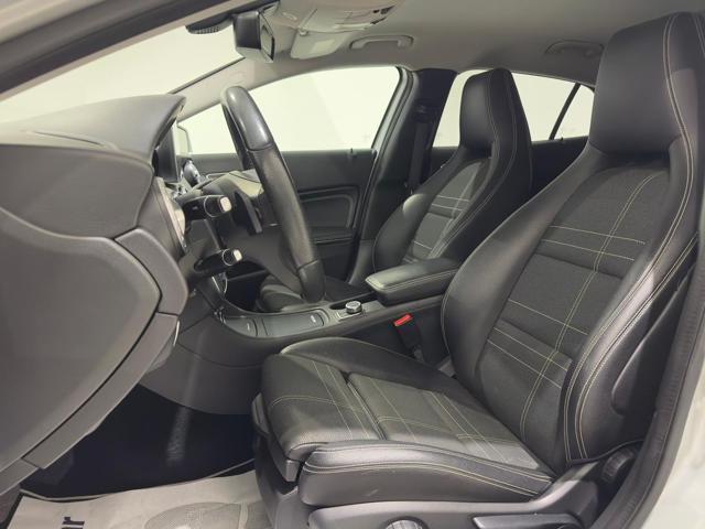 MERCEDES-BENZ GLA 220 d Automatic Premium