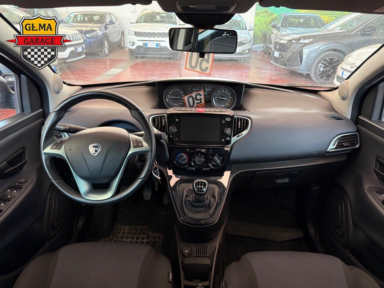 Lancia Ypsilon 1.0 firefly hybrid Gold s&s 70cv 5p.ti