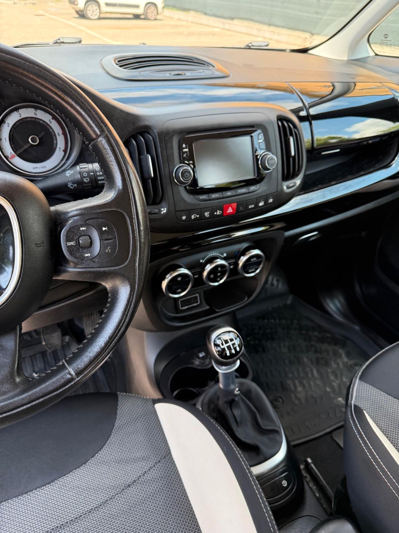 Fiat 500L 1.3 MJT - NEOP. - NAV. - 12 MESI DI GARANZIA -
