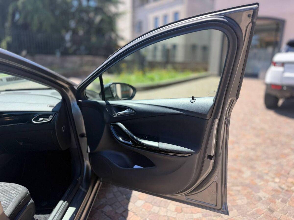 Opel Astra 1.4 t Innovation s&s 150cv auto my19