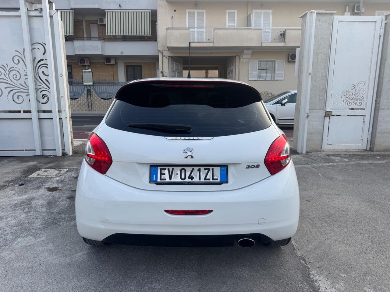 Peugeot 208 1.4 GPL 95CV Active 2014