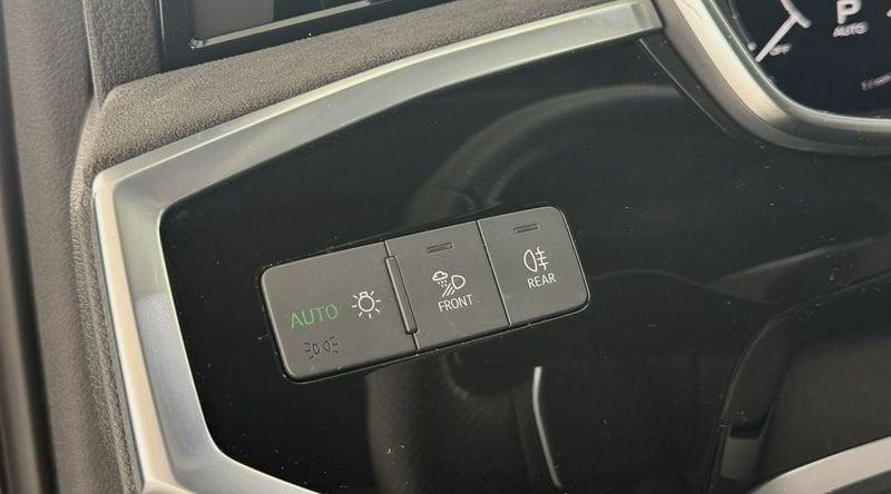 Audi Q3 RS Q3 quattro S tronic