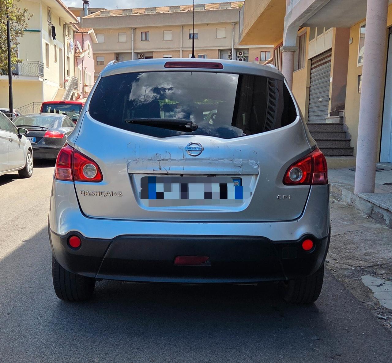 Nissan Qashqai 2.0 dCi 4WD 7posti FULL-OPTIONAL
