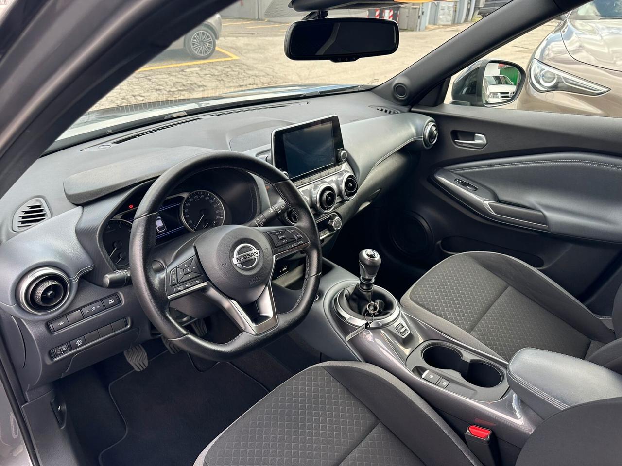 Nissan Juke 1.0 DIG-T 114 CV DCT Acenta garanzia 12 24 mesi