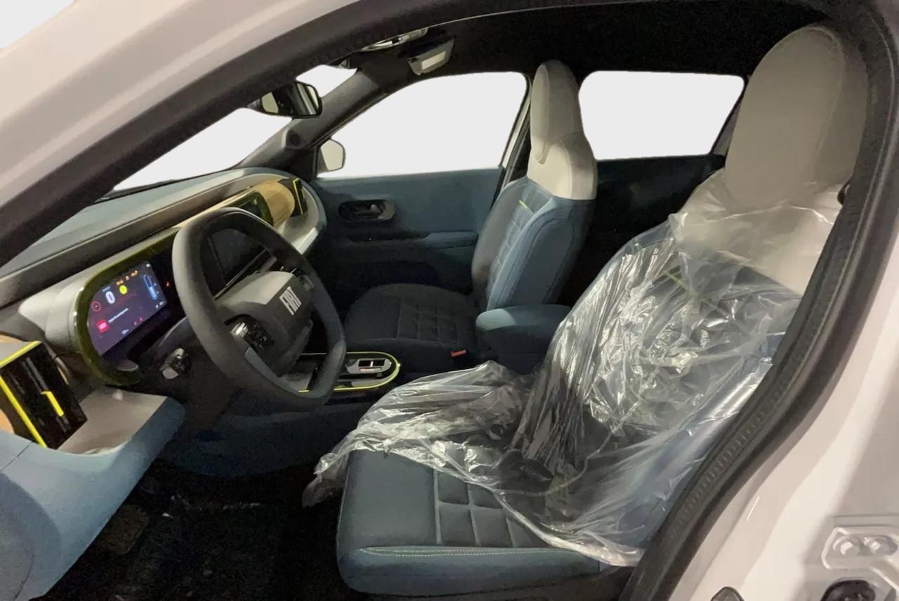 Fiat Grande Panda 1.2 Hybrid 110 CV S&S La Prima