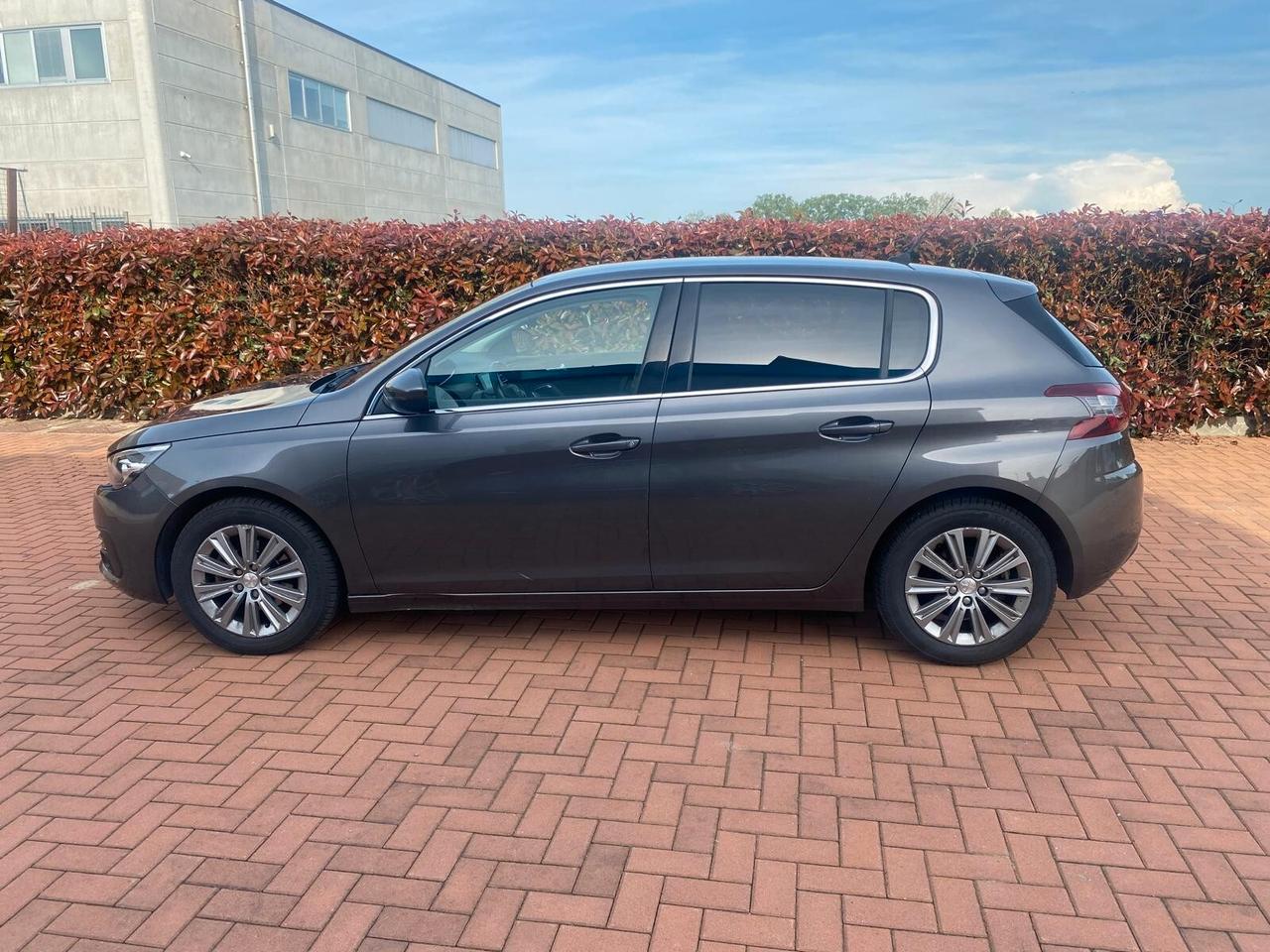 Peugeot 308 PureTech Turbo 130 S&S Allure