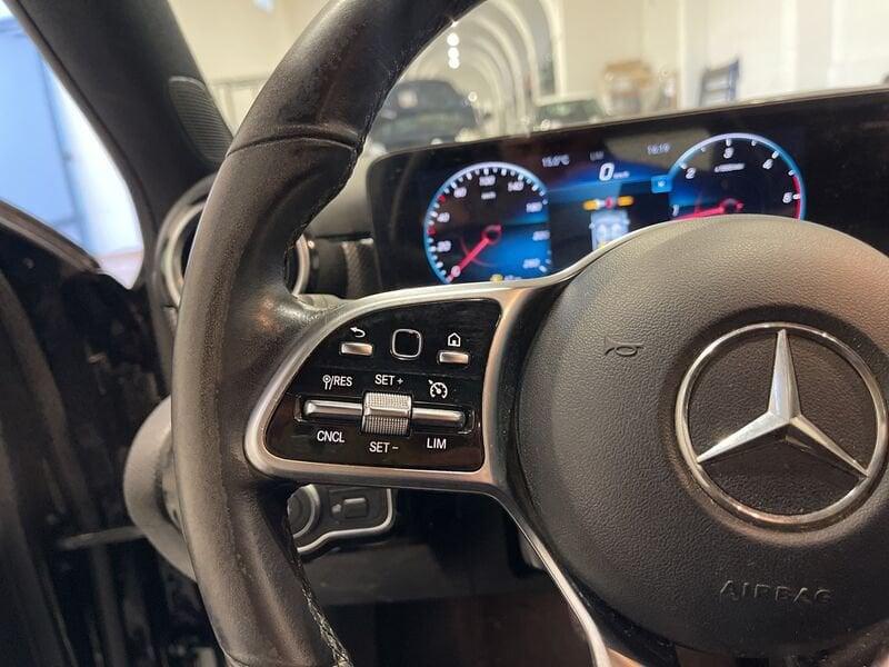 Mercedes-Benz Classe A A 180 d Automatic Progressive Line*Display 10,25"*FULL LED*