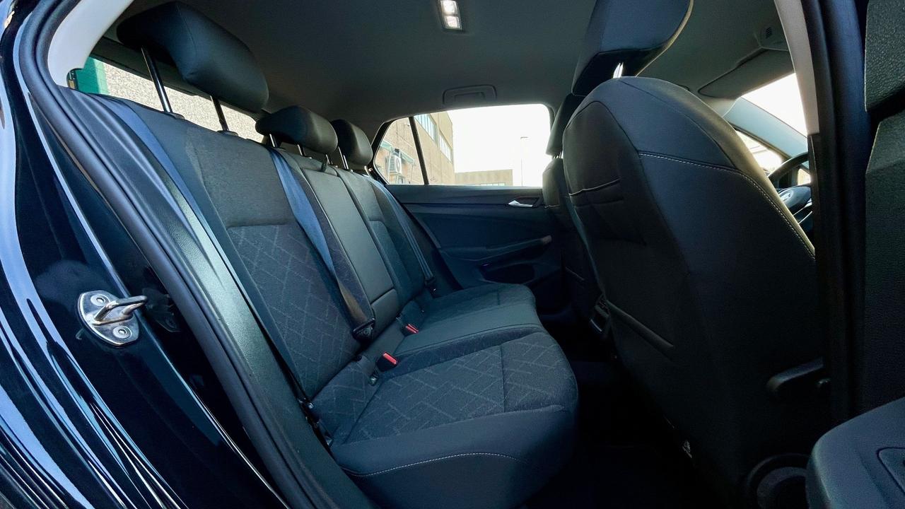 VOLKSWAGEN GOLF 2.0 STYLE TDI SCR DSG 116CV - FULL LED, VIRTUAL COCKPIT, NEOPATETATI