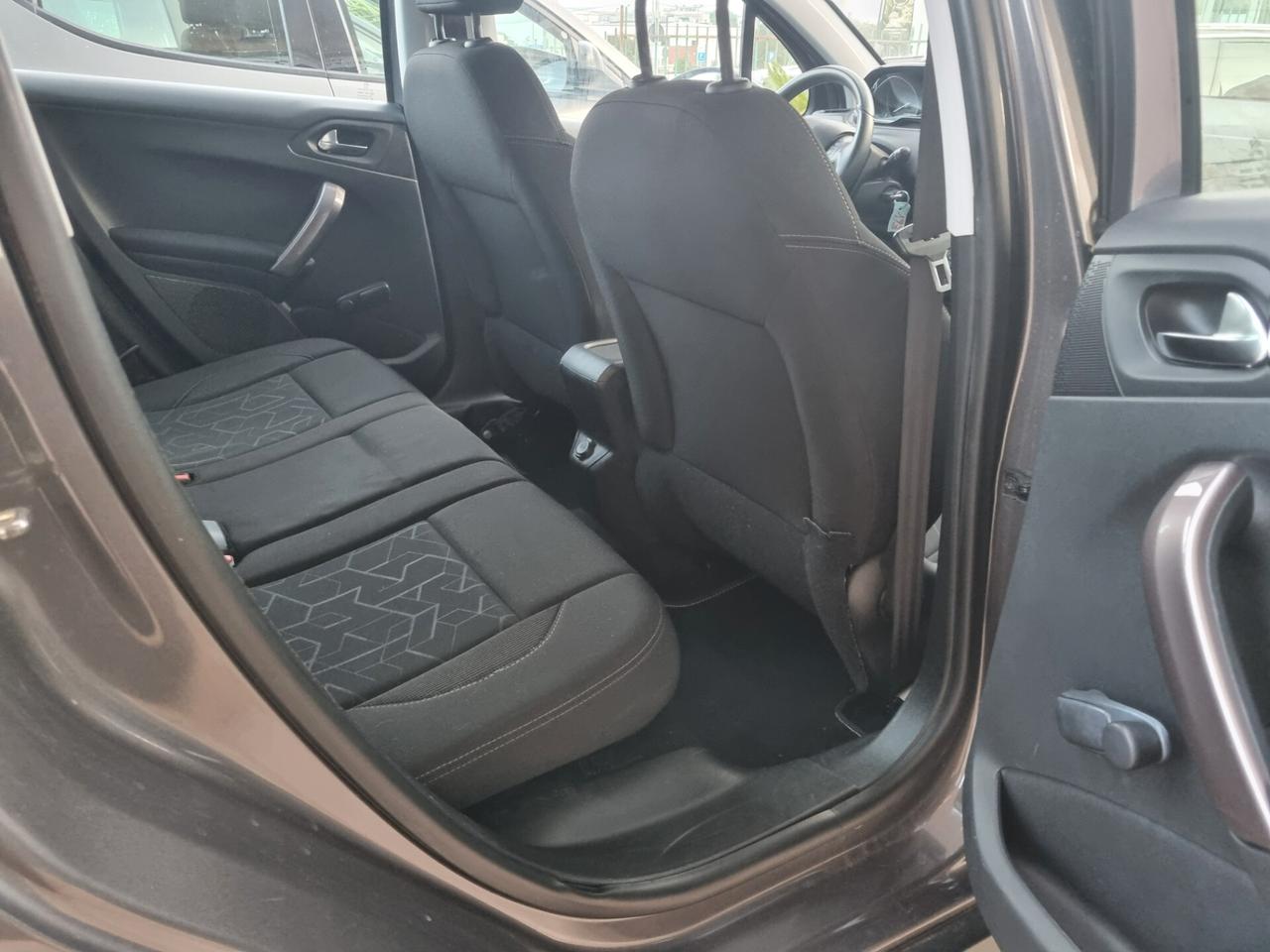 Peugeot 2008 1.4 hdi 8v Active 68cv