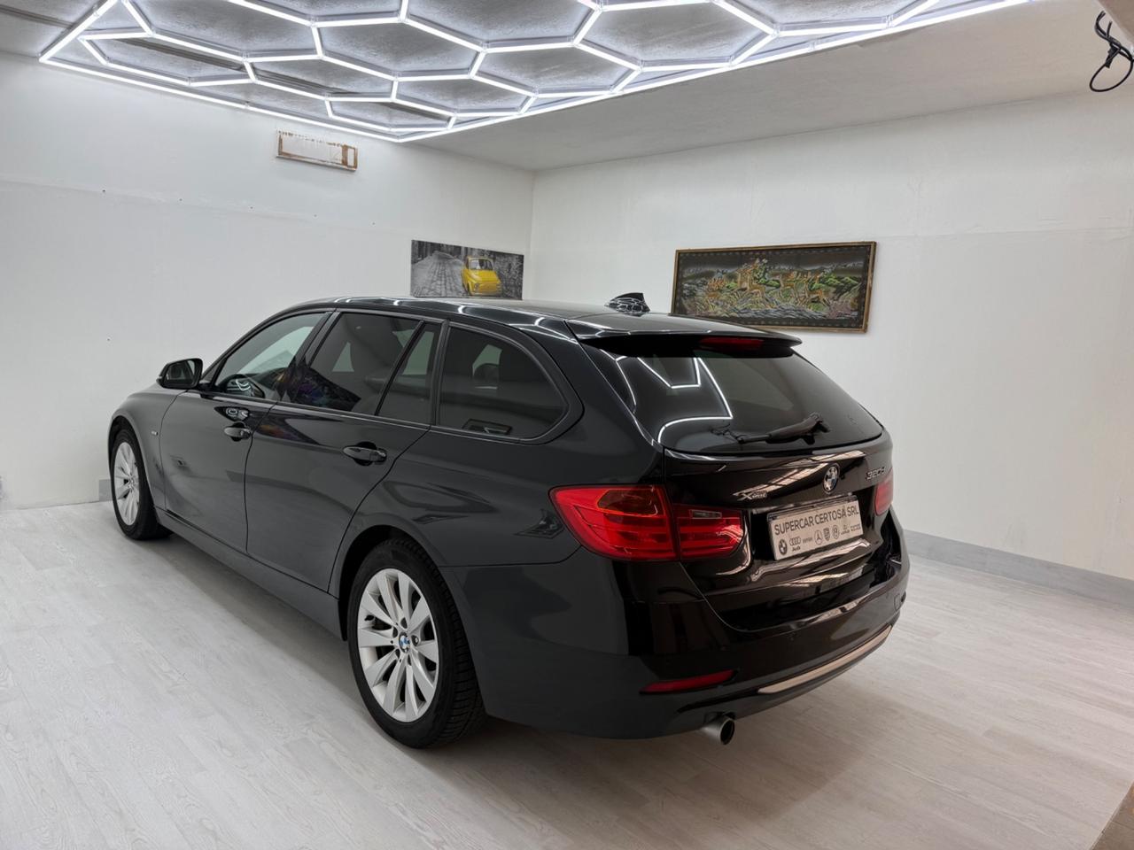 Bmw 320 320d xDrive Touring Luxury