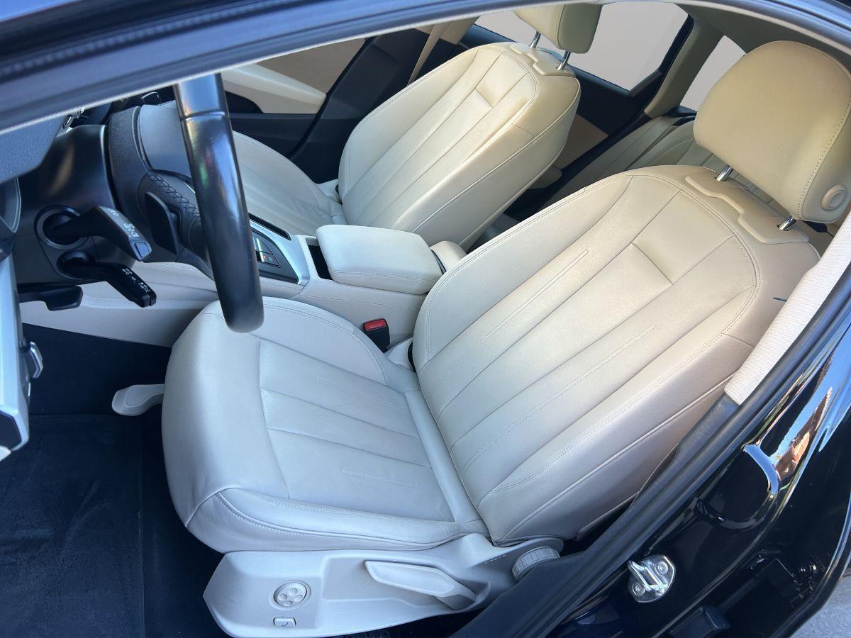 AUDI - A4 Avant - 30 TDI/136CV S tronic S LINE