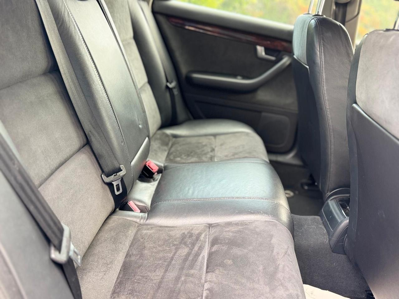 Audi A4 2.5 V6 TDI/180 CV cat quattro
