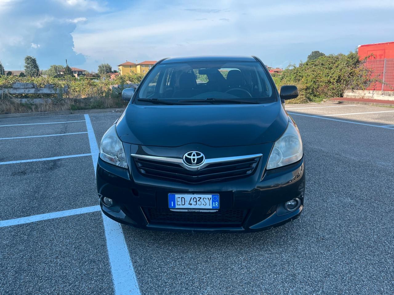 Toyota Verso 2.0 D-4-D Luxury Pack 7 posti TETTO PANORAMICO