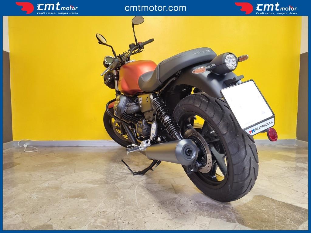 Moto Guzzi V7 - 2022