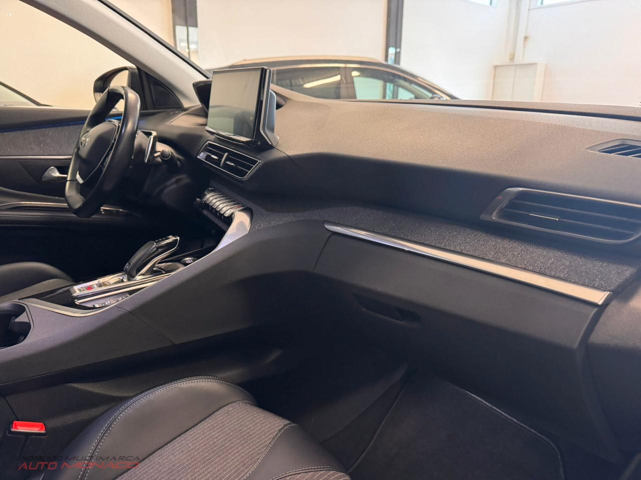 Peugeot 5008 BlueHDi 130cv EAT8 Allure 2022