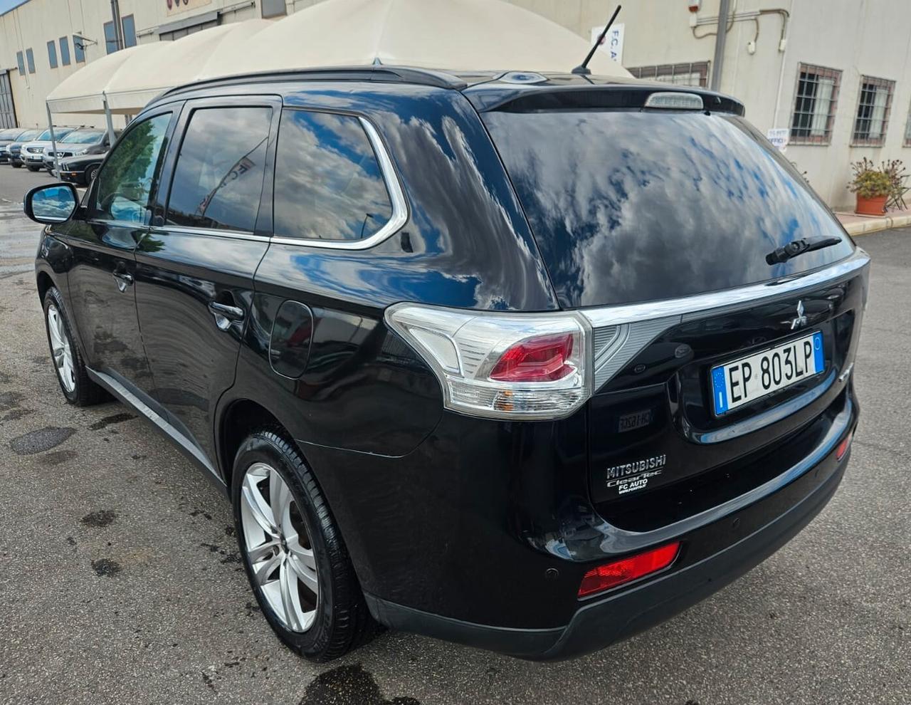 Mitsubishi Outlander - PARI AL NUOVO - GARANTITA 12 MESI CASCO -