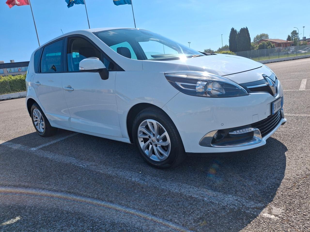Renault Scenic XMod 1.5 dCi 110CV.Start&Stop-NAVIGATORE-