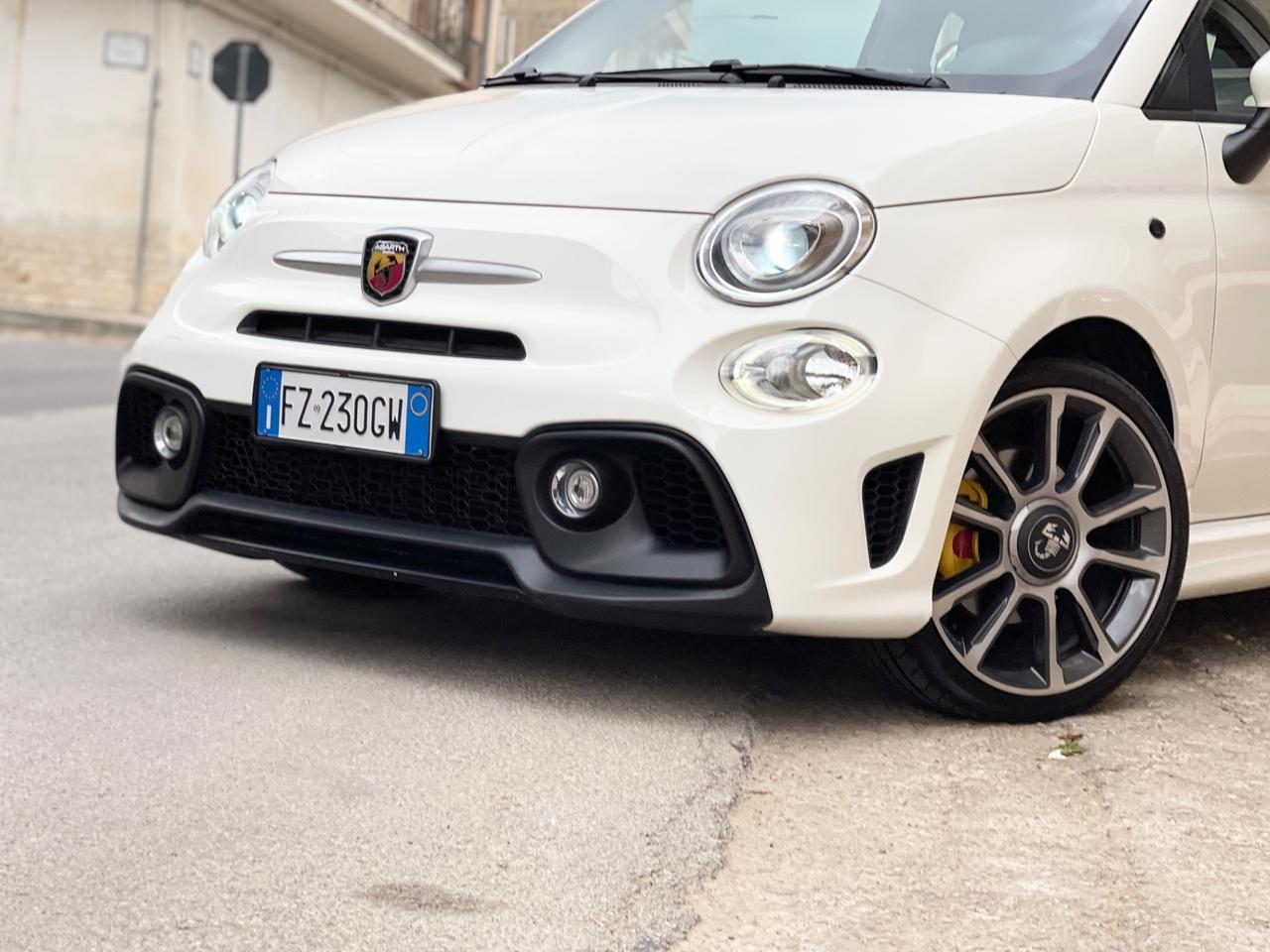 Abarth 595 1.4 Turbo T-Jet 145 CV 70 th anniversary