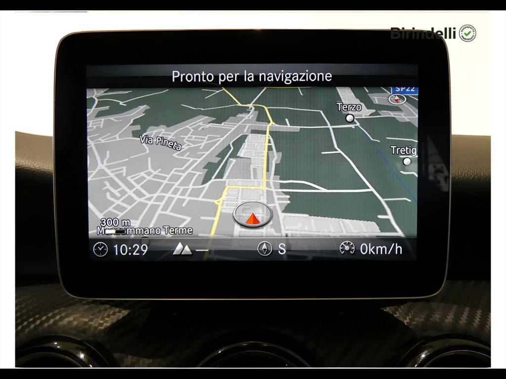 Mercedes-Benz GLA (X156) - GLA 200 d Automatic Business