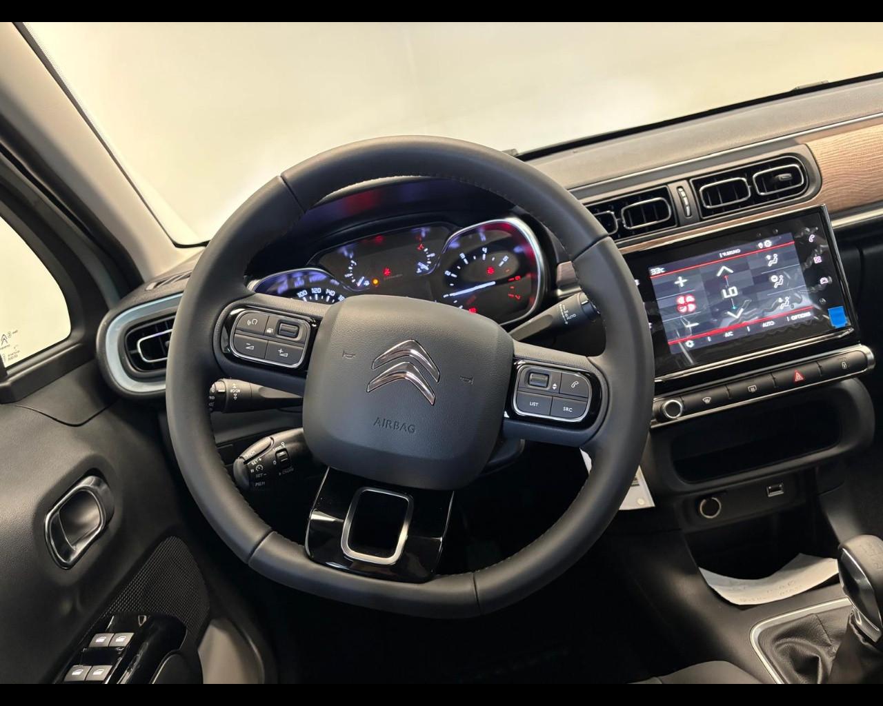 CITROEN C3 III 2017 - C3 1.2 puretech Shine s&s 83cv neopatentati my
