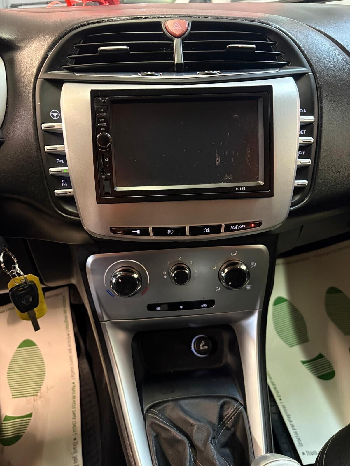 Lancia Delta 1.6 MJT DPF Platino