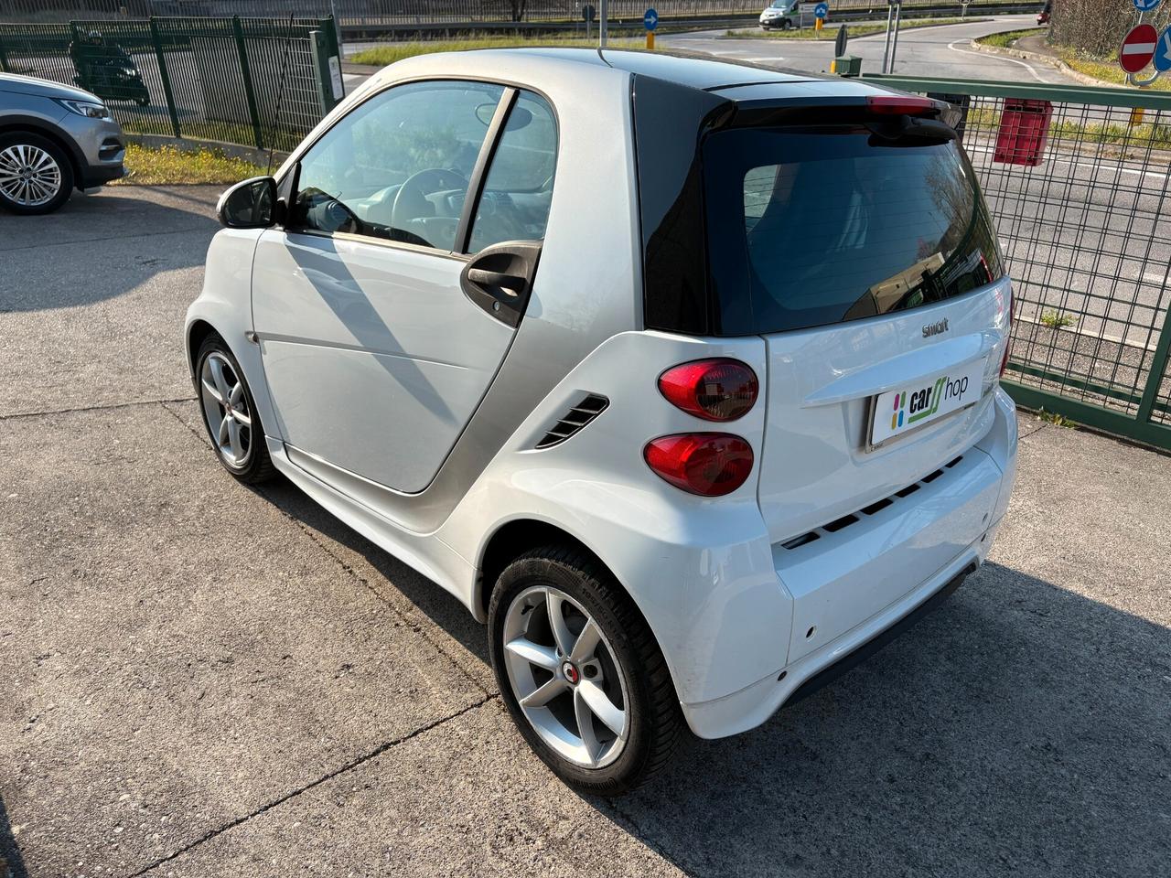 Smart ForTwo 1000 52 kW MHD coupé pulse