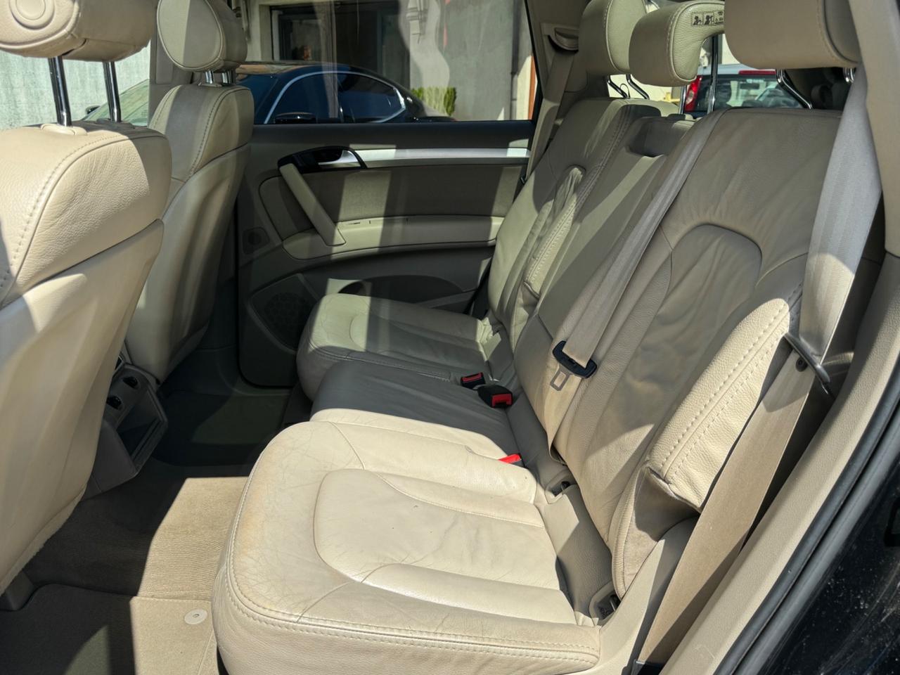 Audi Q7 3.0 V6 TDI 233CV quattro tiptronic