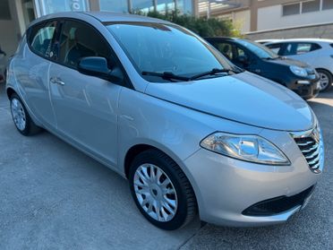Lancia Ypsilon 1.2 8v Silver ecochic Gpl 69cv PDC/CLIMA PERFETTA!!