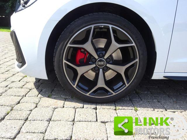 AUDI A1 SPB 40 TFSI S tronic Identity Black S Line