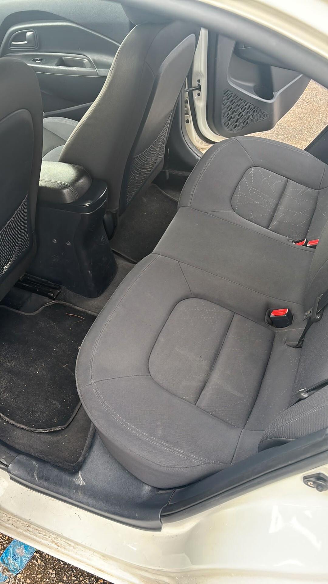 Kia Rio 1.4 CRDi WGT 5p. EX