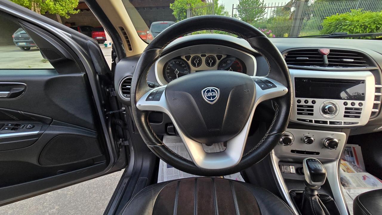 LANCIA DELTA TENUTA MOLTO BENE